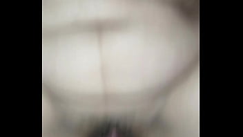 Video bokep Indonesia adegan panas dengan binaragawati sampai basah kuyup