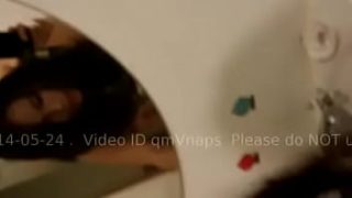 Gadis Tionghoa cantik yang sedang bercinta