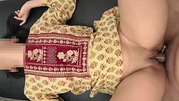 Pijat Sensual Gadis India yang Menggoda