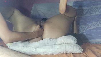 Malam Panas, Dia Tertidur & Goyangannya Menggoda