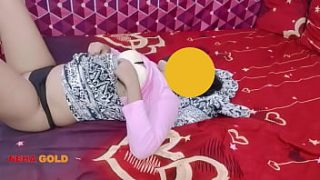 भाभी की गर्म चुदाई का मजा लेता स्टेप भाई