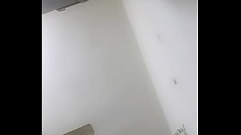 Desi yang menggoda dengan mulut penuh nafsu