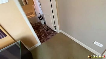JohnTronX – Gadis Asia Thailand ramping dan seksi digoyang keras dengan gaya POV