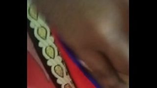 Desain Istri Seksi Hindi yang Menggoda