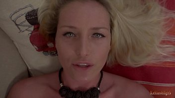 Goyang Tetangga MILF Seksi, Rasakan Sensasi Bercinta Paling Liar!