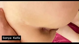 Ibu Tiri Berpantat Besar Dihardik Usai Mandi