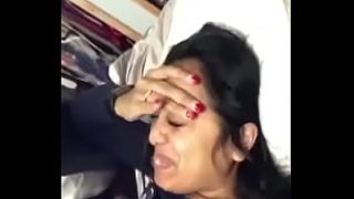 Gadis Seksi dari Timur yang Menggoda