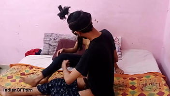 Gadis India Kurus Bergairah dengan Kontak Intim yang Dalam dan Penuh Nafsu