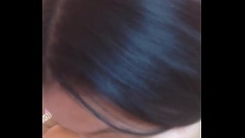 Gadis Tionghoa yang jelek menghisap batangku