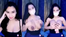 Aoraa si Cantik Meremas Payudara Besarnya yang Menggoda