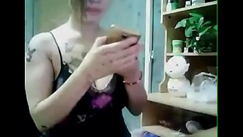 Gadis Tionghoa yang Menggoda