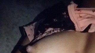 Bhabhi Terseksi Telanjang Tanpa Wajah, Tubuh Menggoda Siap Menggila