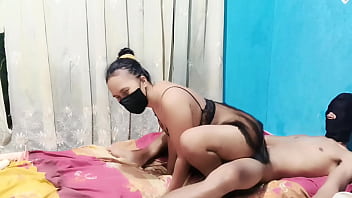 Menggoda Istri Tetangga dengan Bikini, Bikin Nafsu Membara