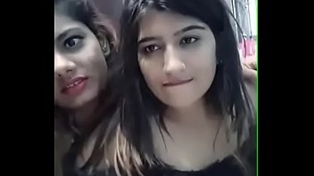 Gadis-gadis Desi yang menggoda dan liar