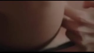 Gadis Bollywood yang Menggoda
