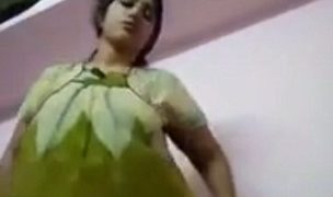 Tante India telanjang bugil foto sendiri
