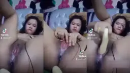Video Panas Bella TikTok yang Lagi Asyik Mainin Memeknya Bikin Heboh