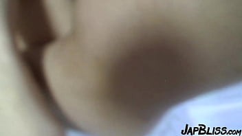 JapBliss 4K – Ibu Tiri Jepang Menggila, Tanpa Kondom dan Penuh Nafsu