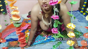 बीस साल की प्यासी माँ ने बेटे के साथ मनाई सुहागरात, देखते ही बड़े-बड़ों का पानी छूट जाएगा