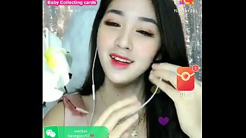 Gadis Asia Menggoda di Livestream Uplive