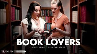 Buku Panas Pecinta Trans: Erin Everheart dan Ariel Demure dalam Aksi Mesra