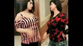 Video Panas Desi yang Menggoda
