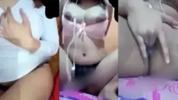 Gadis ABG Tersedu-sedu Mengocok Kontol di VCS Pinkiss