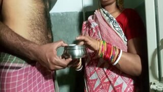 Video panas sasur dan menantu India dari dalam kamar mandi