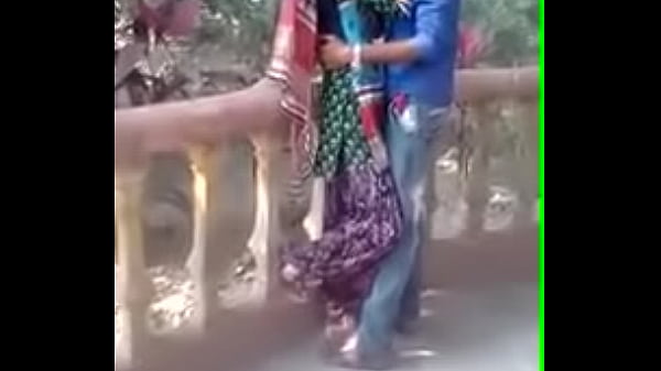 Gadis montok India yang panas siap main