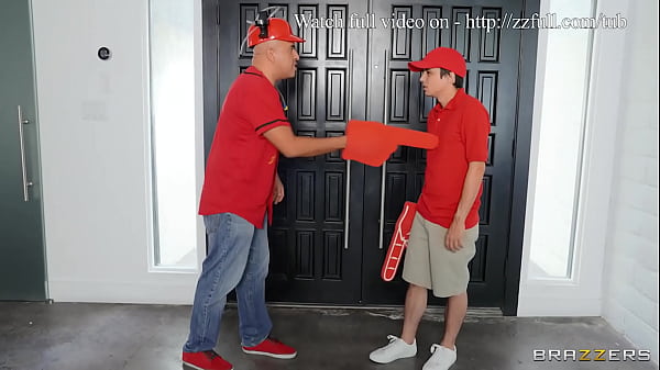 Double Dip di Ranjang / Brazzers / unduh lengkap di zzfull.com/tub
