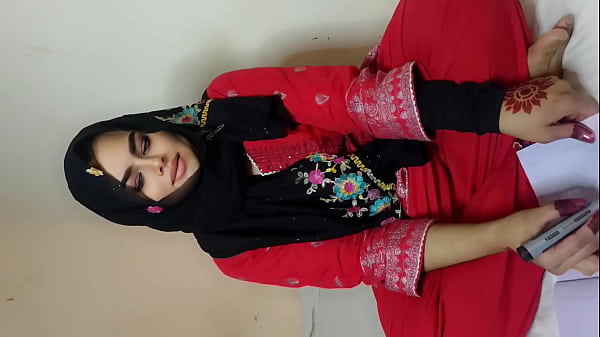 Guru Pakistan Ngentot Murid Cantik Setelah Sekolah dengan Audio Hindi yang Jelas