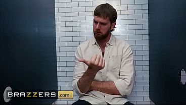 Melodi Maut di Lubang Goyang: Rayuan Nakal Melody Marks di Brazzers, Pakai Kode XVPROMO Buat Diskon Gila!
