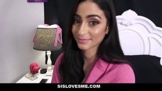 Kakak Tiriku yang Nakal, Jasmine Vega, Dibayar untuk Mengulum Batang Penaku