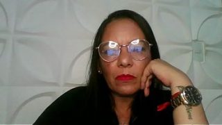 MAMAE EXPERIENTE E SEDENTA POR NOVAS AVENTURAS