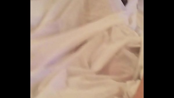 Gadis manisku siap untuk petualangan anal yang panas