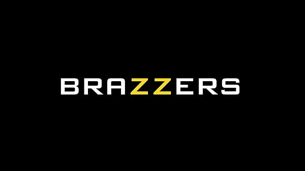 Andi James dan Bess Breast Menggoda dan Menggila dengan Pacarku – Tonton Video Lengkapnya di Brazzers