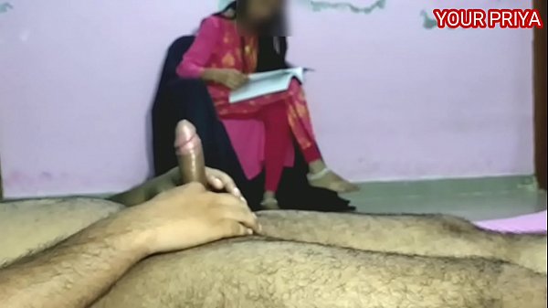 प्रिया को चोदकर उसकी गांड तोड़ दी, हिंदी गालियों में चिल्लाते हुए