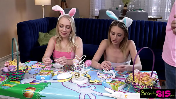 Kyler Quinn menggoda Kakak Tirinya, “Ya ampun, kau menghiasiku lebih seksi dari telur Paskah” – S22:E5