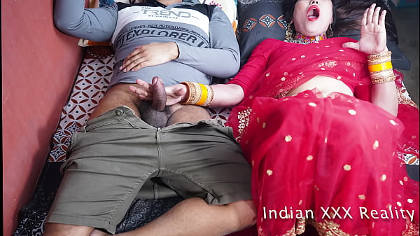 Garam Masala: Holi Se Pehle Maa Aur Beta Ka Nasha