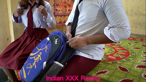Pasangan India Terpanas Bercinta dengan Suara Erotis yang Menggoda
