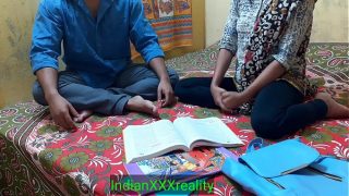 Kavita, Murid Terbaik India yang Paling Liar dalam Adegan Panas Berbahasa Hindi