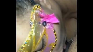 Minha puta indo mamar