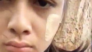 Pacar Asli Assam dengan Bulu Lebat, Bercinta Liar di Alam Terbuka