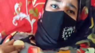 Suami Geger Lihat Istri Nonton Film Panas Bangladesh