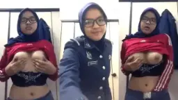 Video Panas Arina Hijab, Adegan Mesra Lengkap Bagian 1