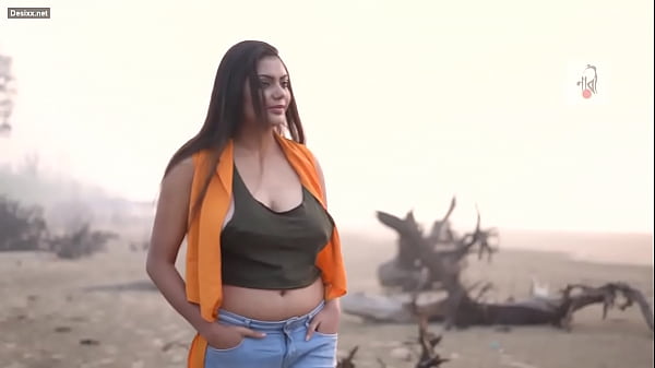 Pemotretan gadis Desi yang menggoda dan sensual