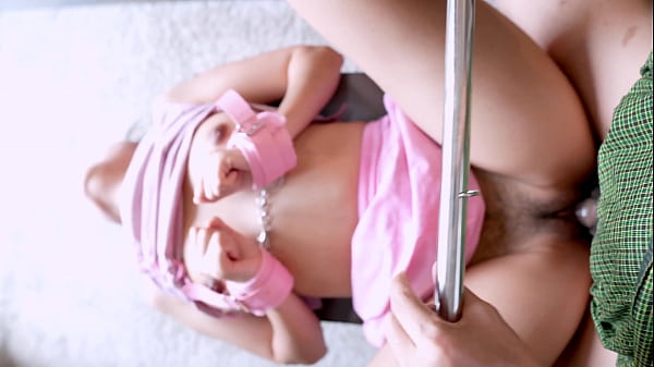 Gadis Asia yang Takluk di Ranjang Dominasi
