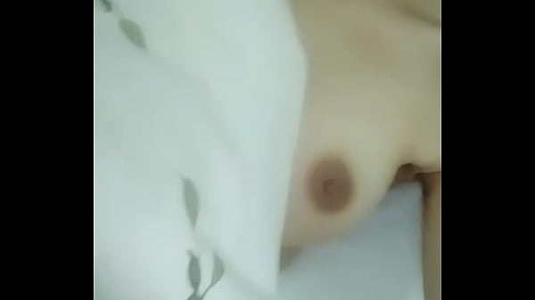 Gadis Tiongkok yang Menggoda di Balik Tirai