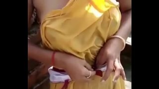 Video Mandi Desi Bhabhi yang Menggoda