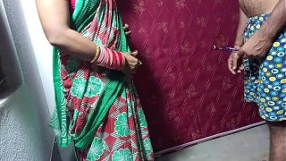 मौसी ने भतीजी को चॉकलेट खिलाकर उसकी चुदाई की